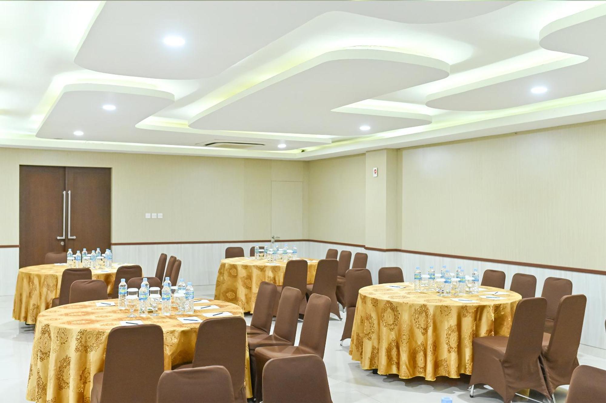 Kawana Hotel Паданг Экстерьер фото